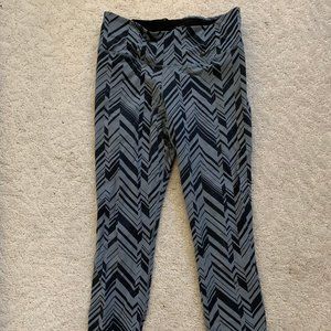 Nike Dri-Fit Patterned Workout Leggings